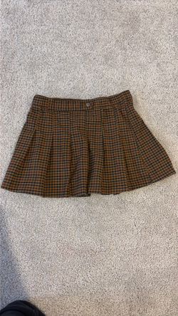 Brown plaid skirt