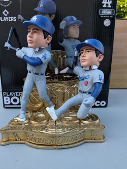 Shohei Ohtani Dodgers 50 Home Runs & 50 Stolen Bases Connecting Bobblehead Set /200 Gold stand