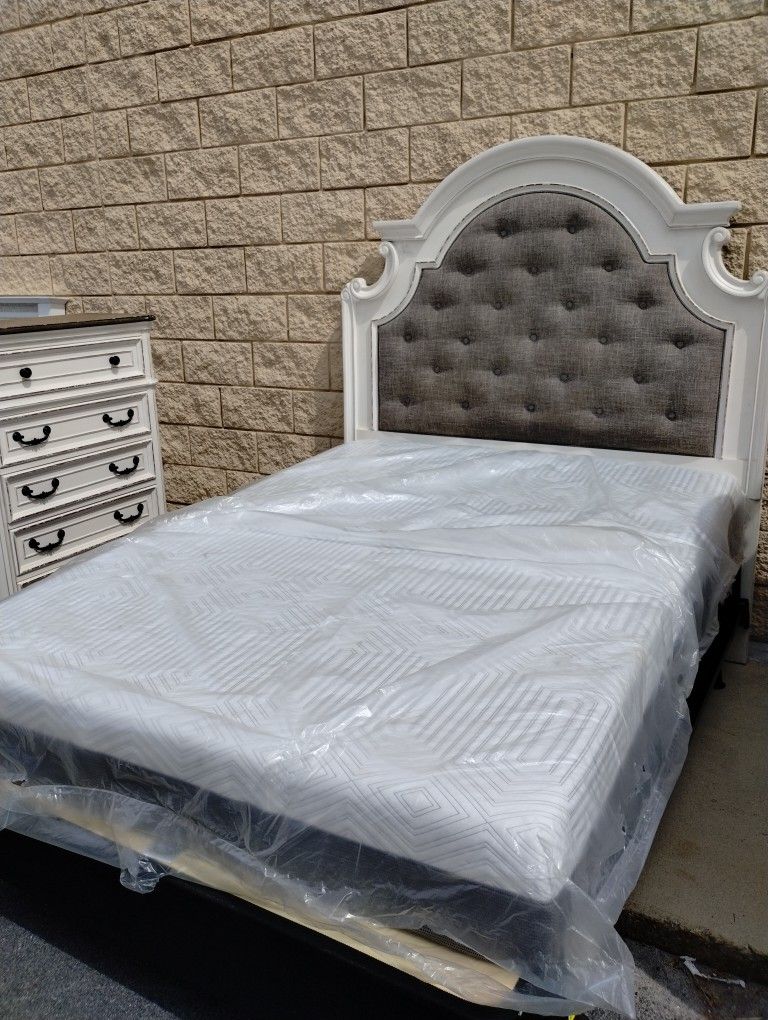 5 Pc Bedroom Set 
