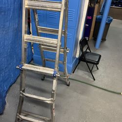 Extending ladder 