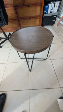 Round Wood Grain Folding Side Table with Black Metal Base