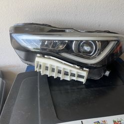 INFINITY Q60  2017-2022 DRIVERS SIDE HEADLIGHT $650
