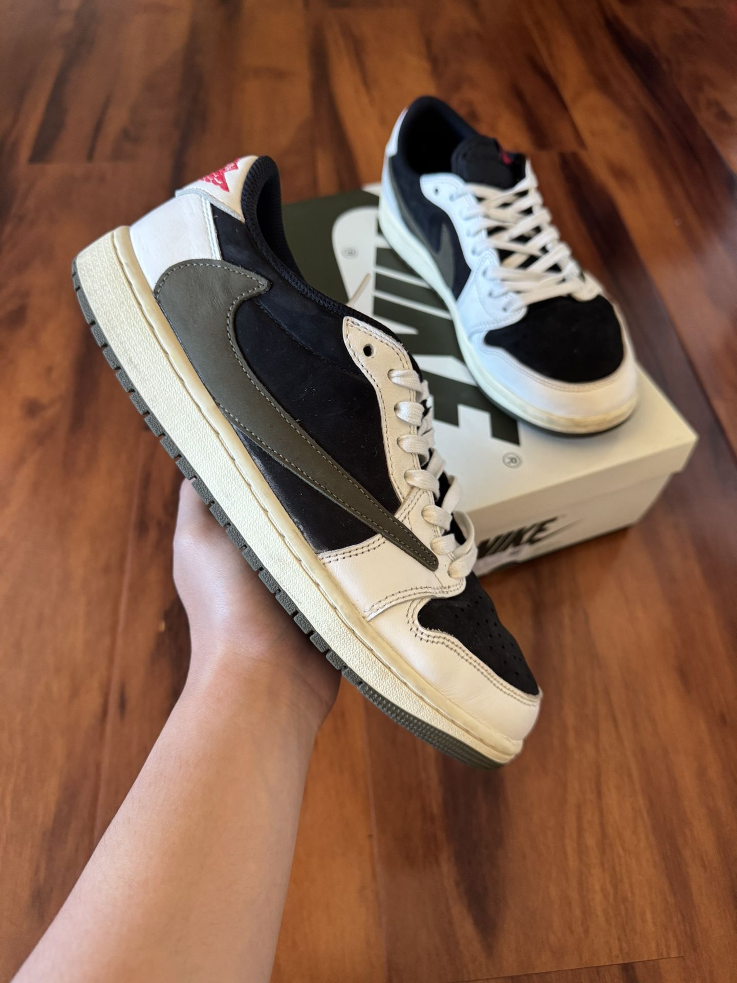 Jordan 1 Low Travis Scott Olive