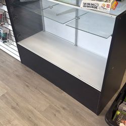 4FOOT GLASS CASE 