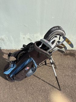 US Kids golf bag and clubs