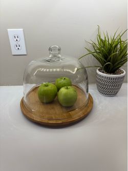Turntable cake stand