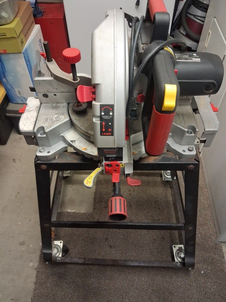 Compound Miter Saw