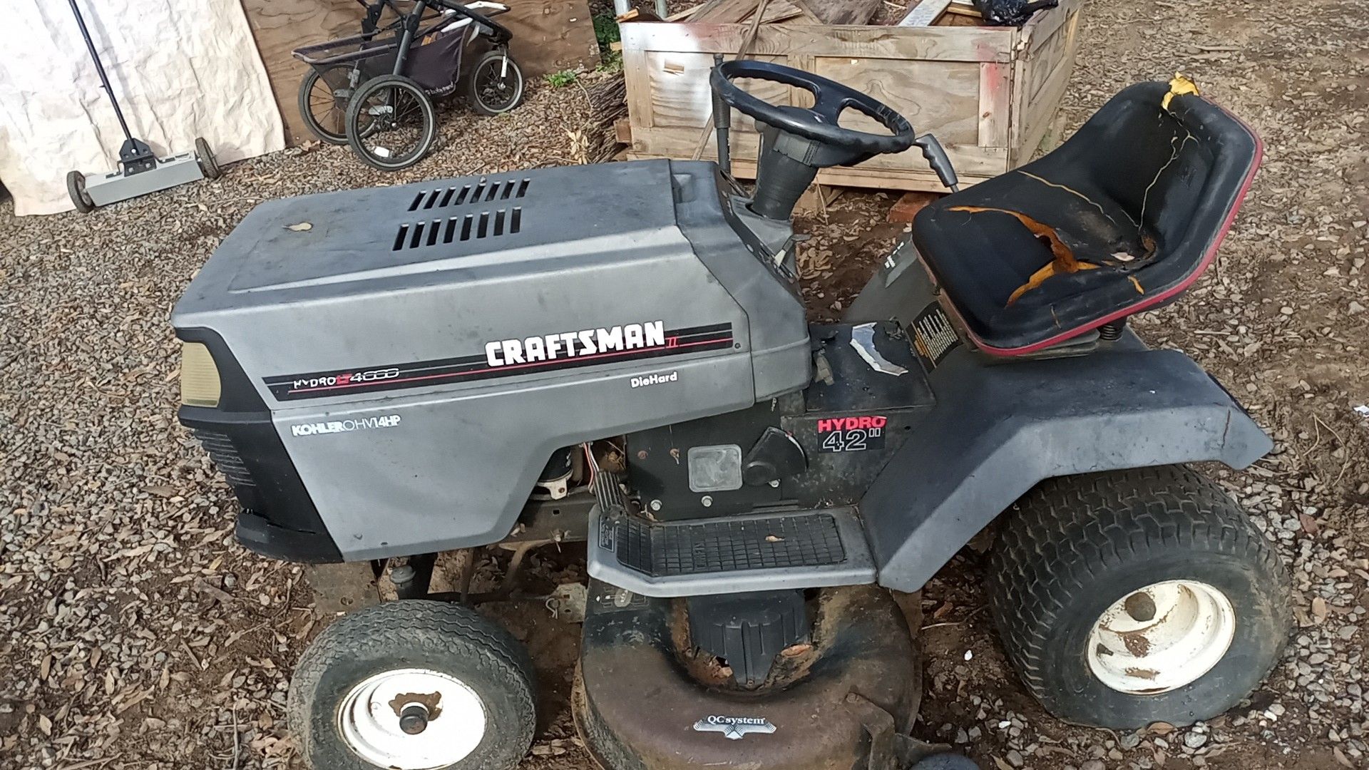 Craftsman ride on lawn mower hydro LT 4000 Kohler OHV 14 HP for Sale in ...