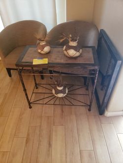 Metal Accent Table With Tile 