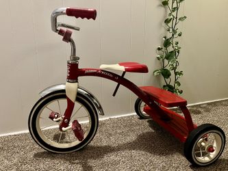 Radio Flyer Kids Tricycle Red 