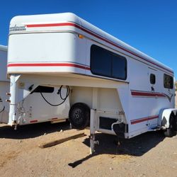 Sundowner 2 Horse Gooseneck Trailer With Tackroom