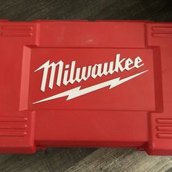 Milwaukee 3107-6 Right Angle Corded Drill Kit 