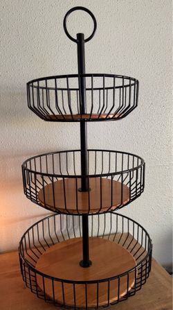 3 tier stand