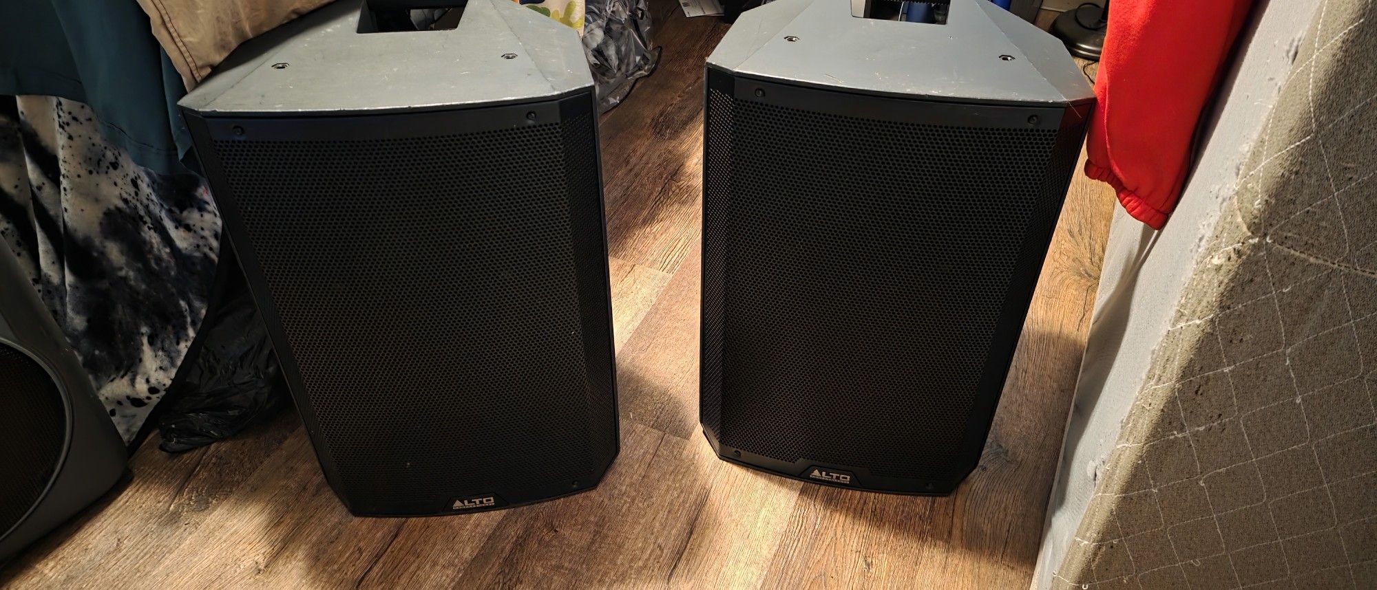 15in Self Power Pa Speakers