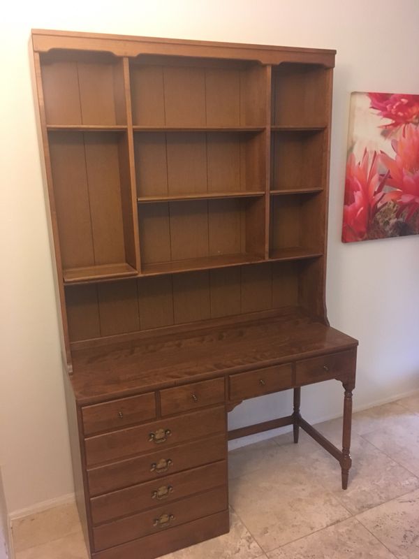 Ethan Allen Desk And Hutch Beautiful Like New For In Tucson Az Offerup