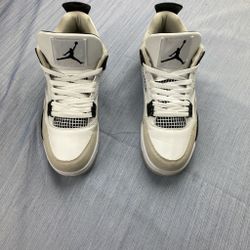 Jordan 4 Retro Military Black Size 8.5