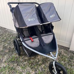 BOB Double Stroller. Perfect 4 Run/ Walk/ Beach/ Hike