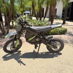 Rawrr Mantis Mini R