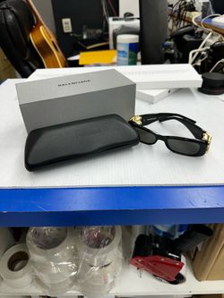 Balenciaga - BB0096S product page Sunglasses