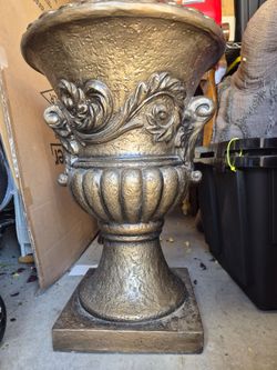 Urn Christmass Tree Stand