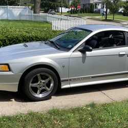 2000 Ford Mustang