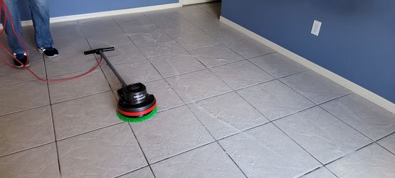 Tile And Grout Cleaning Kit