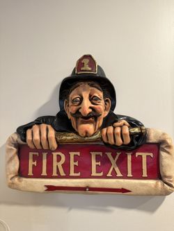 Fire Decor Firefighter Wall Mount 