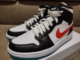 Women's Air Jordan Mid