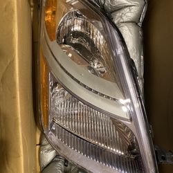 Toyota Prius Headlight 