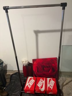 Freestanding Clothing Rack