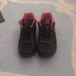 Reebok Shhoes Size 6 Kids