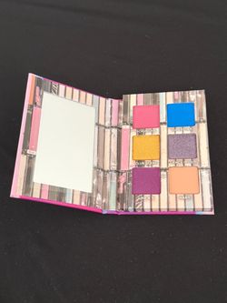 Urban Decay Eyeshadow Palette 6 Shades