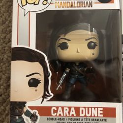 Funko Pop Vinyl Bundle Deal - Cara Dune and Death Watch Mandalorian (Two Stripes)