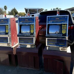 🚨🎰 Game King slot machines with stand for sale
