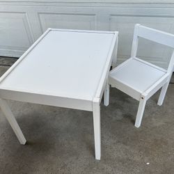 Kids Table $15