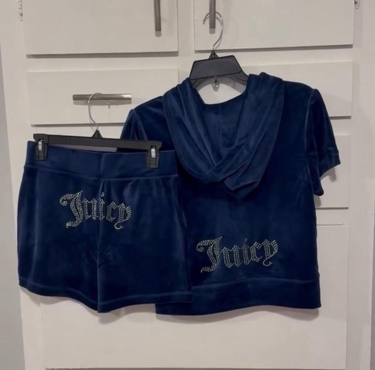 Juicy Couture Set: (Sleeveless Jacket & Shorts)- Size Medium available: NEW