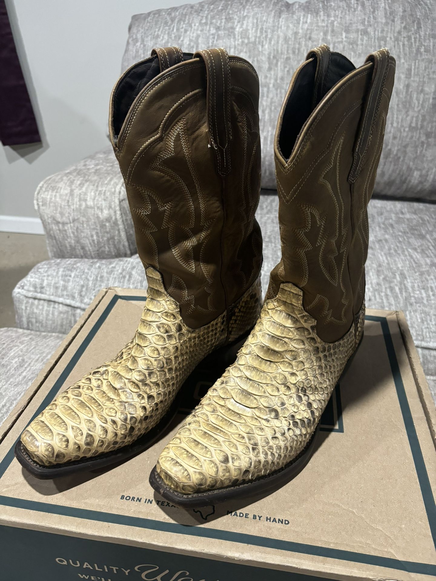 Tecovas The Barton Black Sand Python Boots size 12.5D