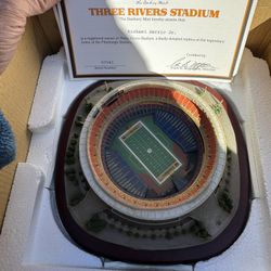 DANBURY MINT PITTSBURGH PIRATES THREE RIVERS STADIUM REPLICA w/ BOX & COA