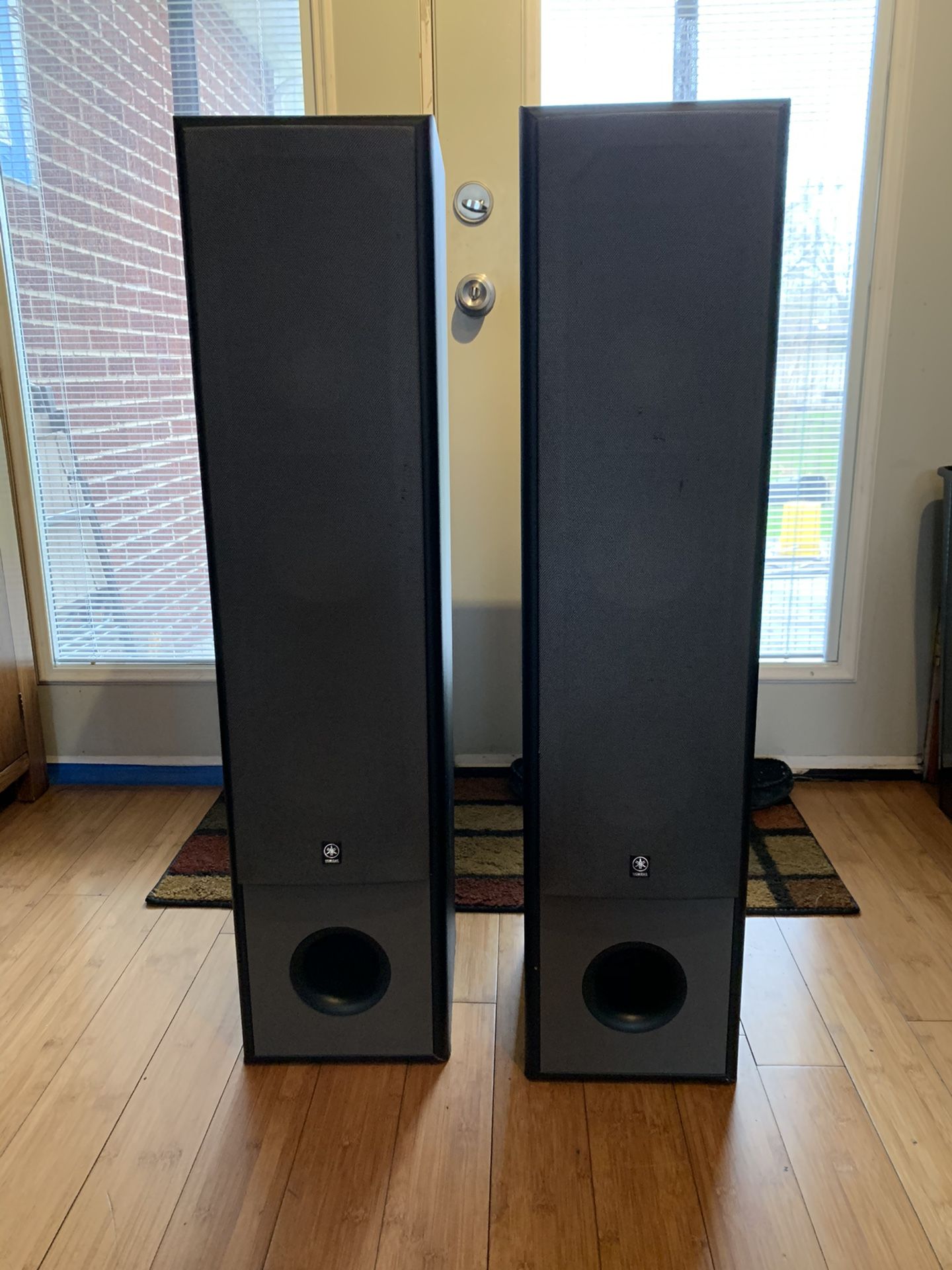 Yamaha NSA100XT Natural Sound Speaker Pair for Sale in Lake in the