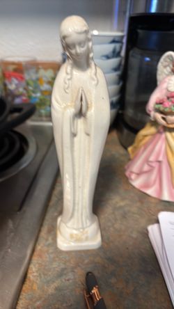 Praying Madonna