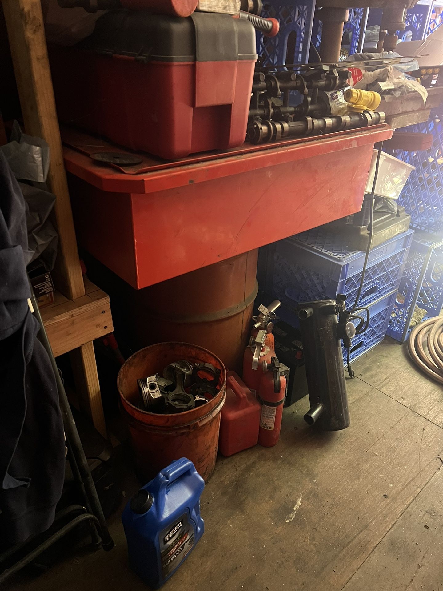 Solvent Tank .