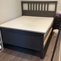 Free Queen Size Bed Frame And Mattress 