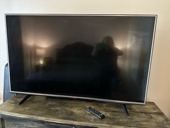 Free 55” LG TV with Remote Control