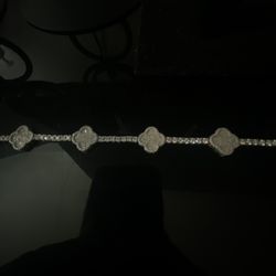 Vancleef Bracelet Bussdown