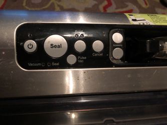 Vacuum sealer