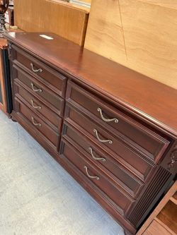 Traditional Cherry Finish Double Dresser