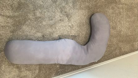 Momcozy pregnancy pillow
