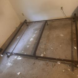 Metal Bed Frame 