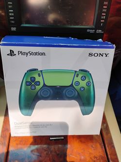 NIB PS5 Controller Limited edition metallic green purple