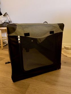 Portable canvas dog crate